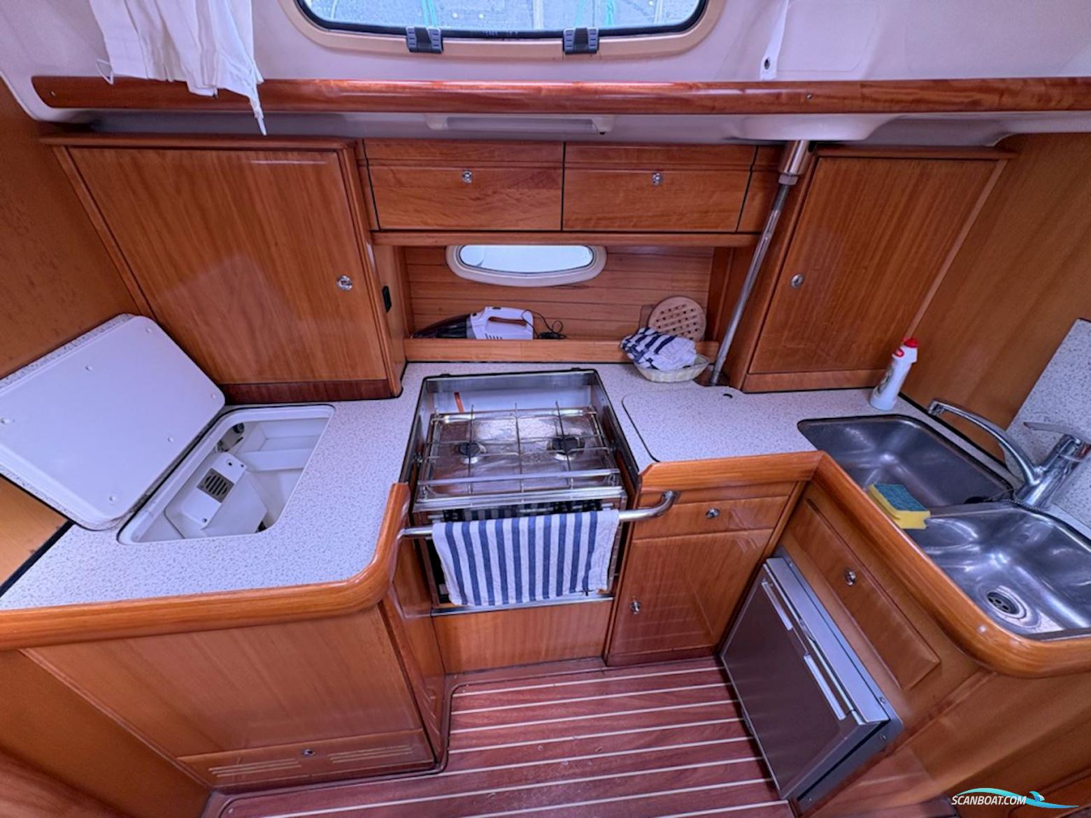 Bavaria Cruiser 42