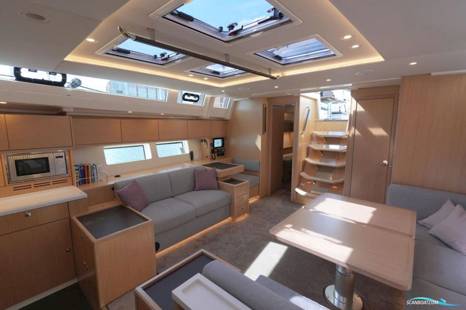 Bavaria Cruiser 57 Style