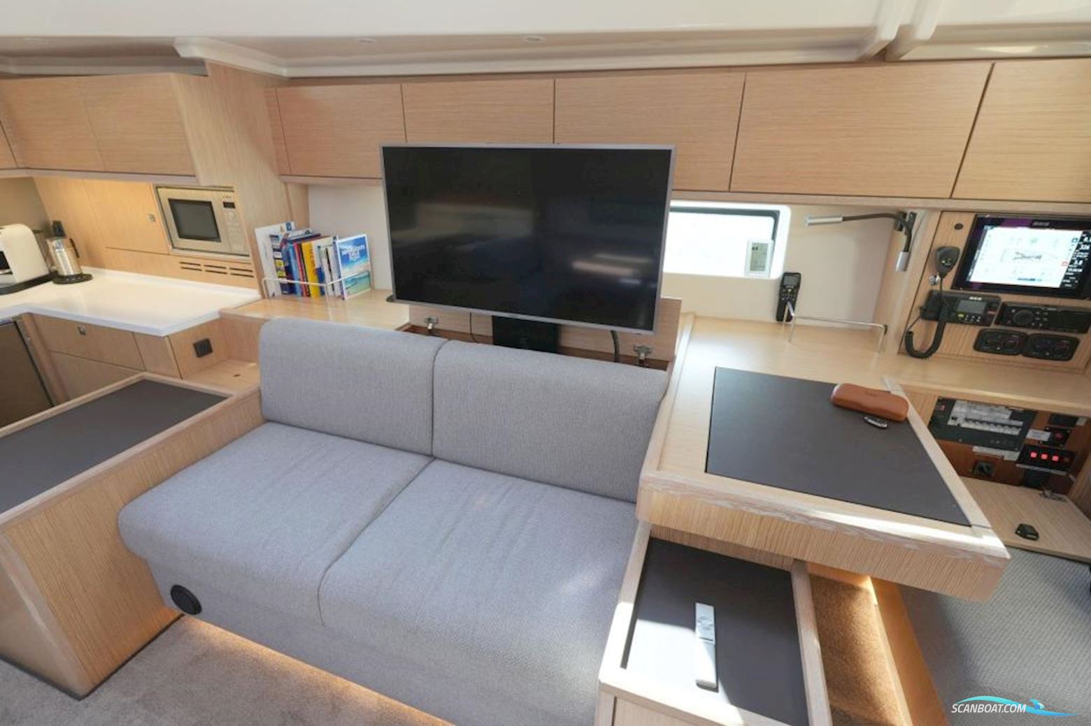 Bavaria Cruiser 57 Style