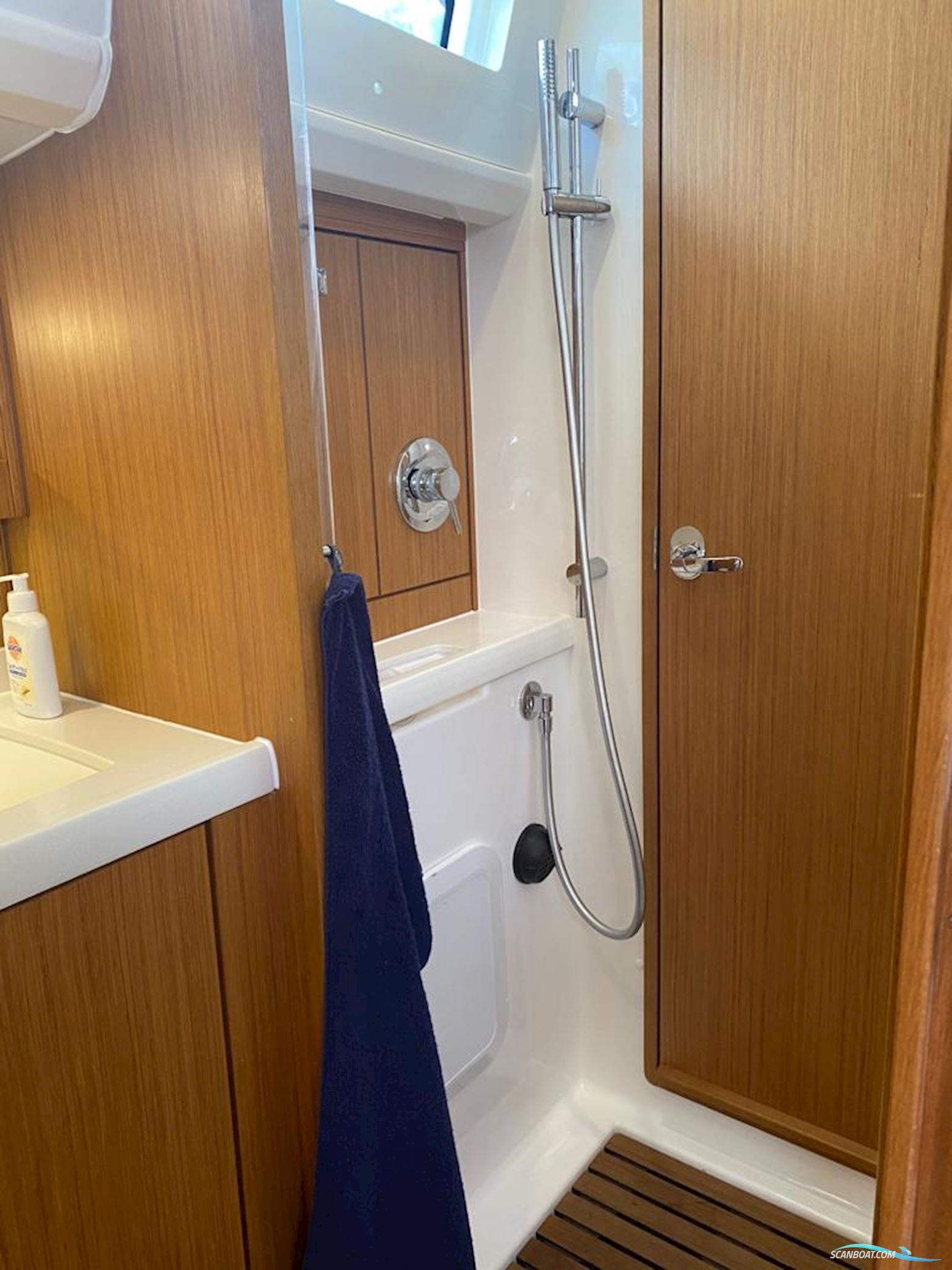 Bavaria Vision 42