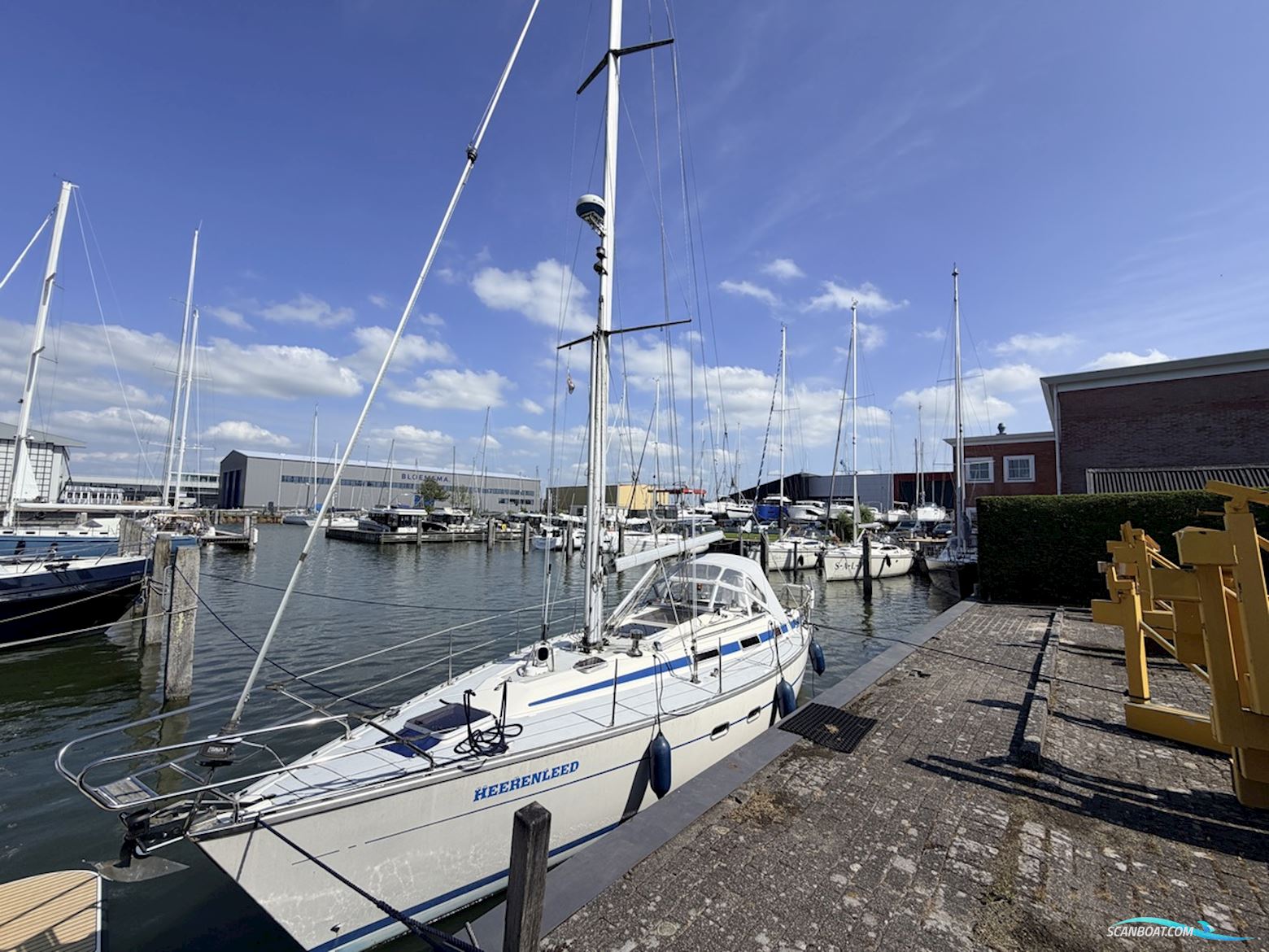 BAVARIA YACHTS 350 Lagoon