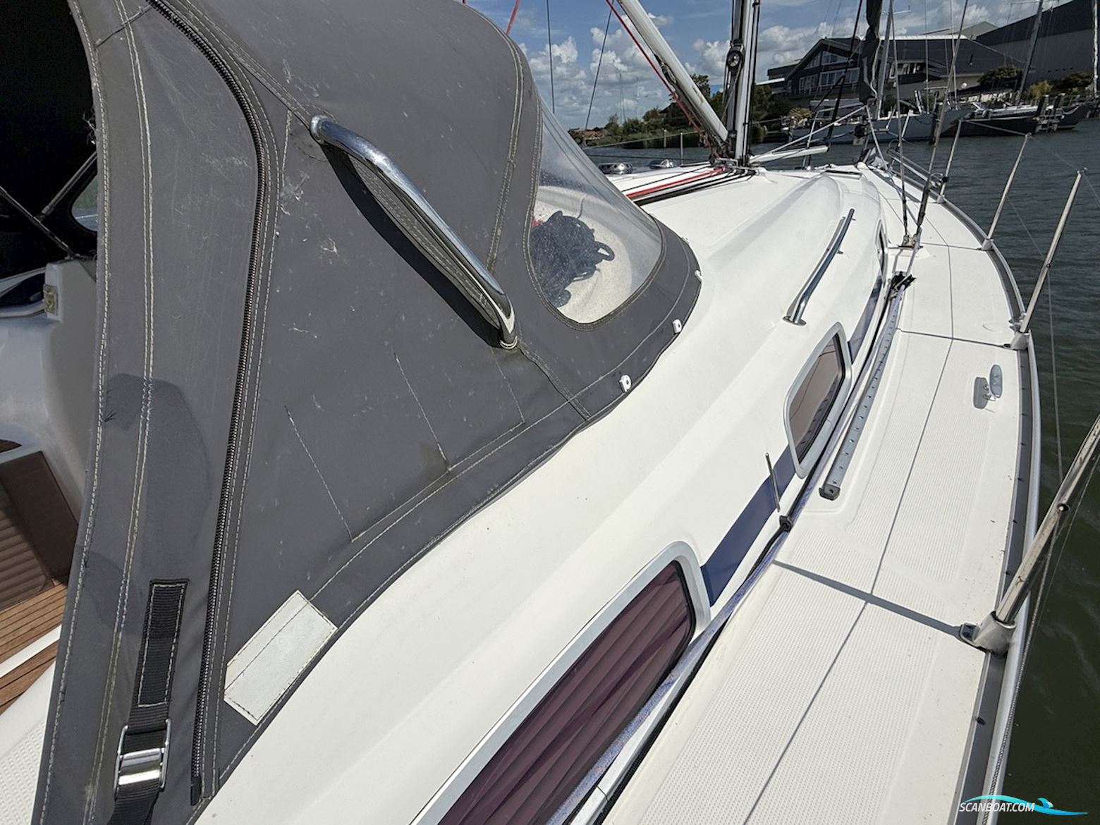 Bavaria Yachts 37 Cruiser - Cruiser 37