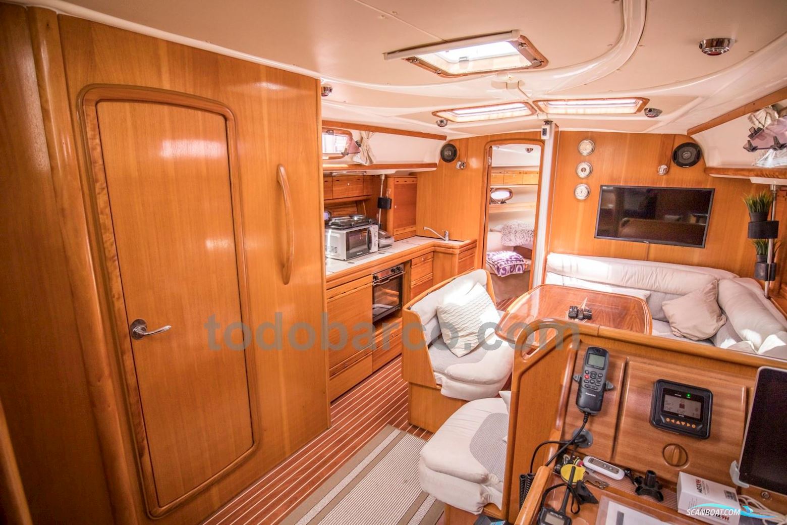 BAVARIA YACHTS 39 Cruiser