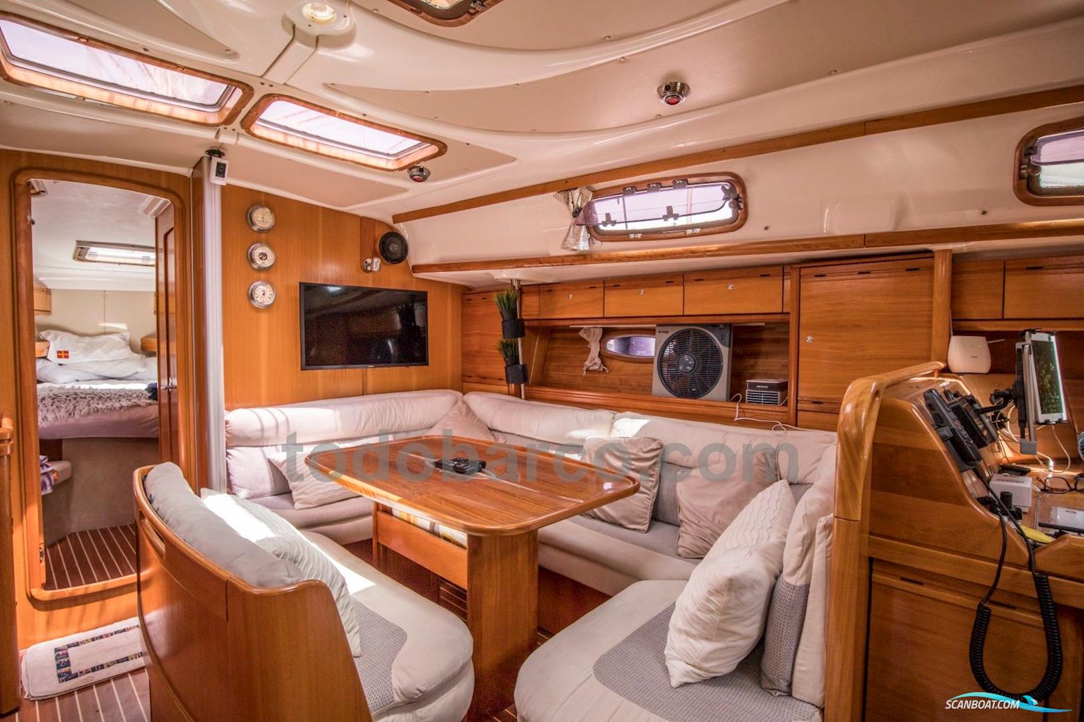 BAVARIA YACHTS 39 Cruiser