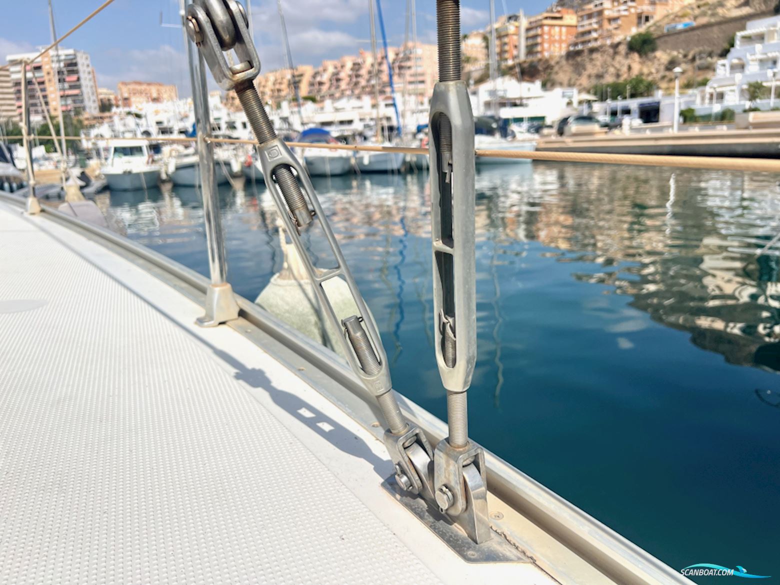 Bavaria Yachts 40 Cruiser