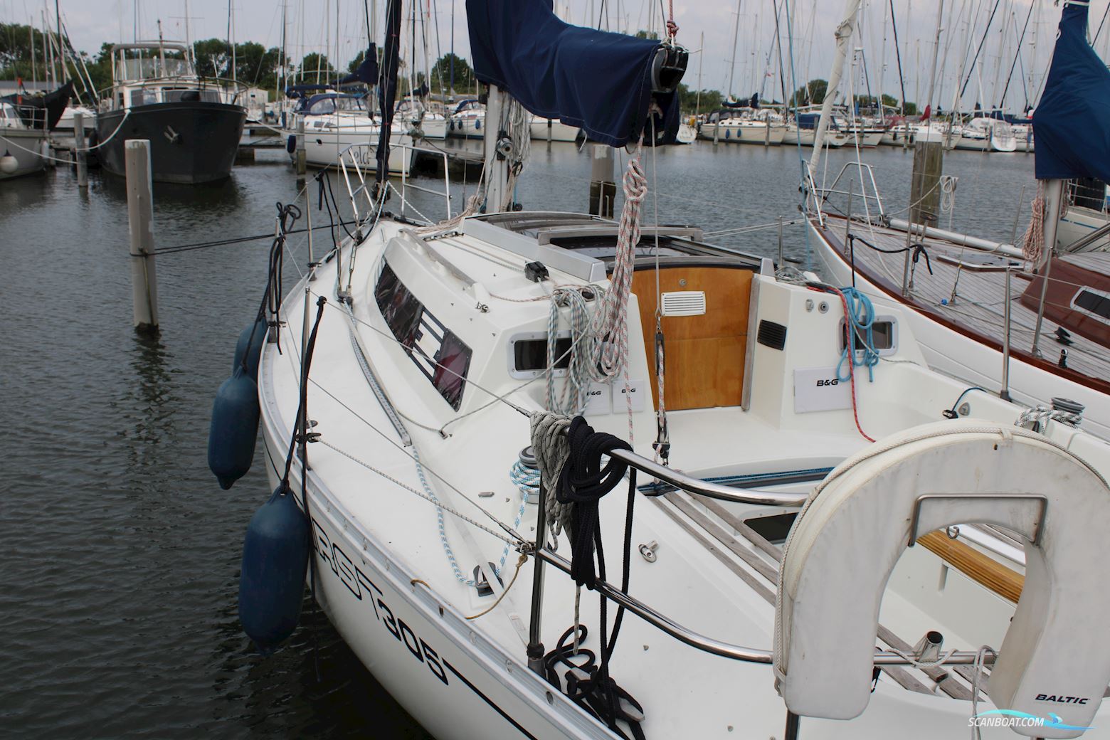 Beneteau 30.5 First