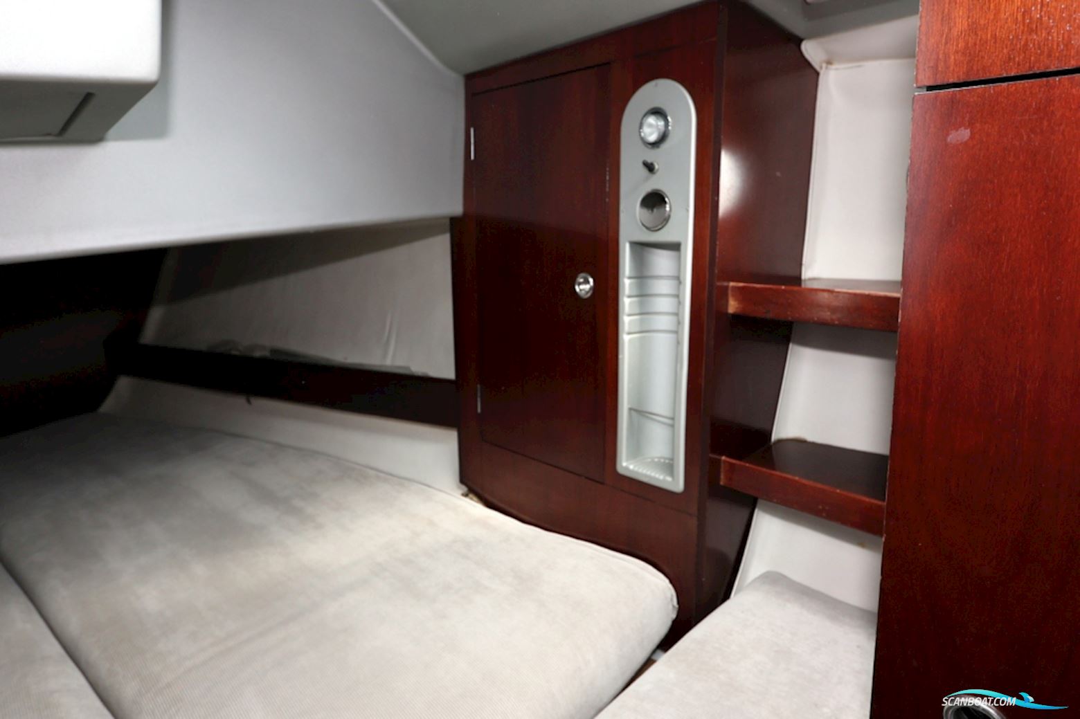 Beneteau 38S5