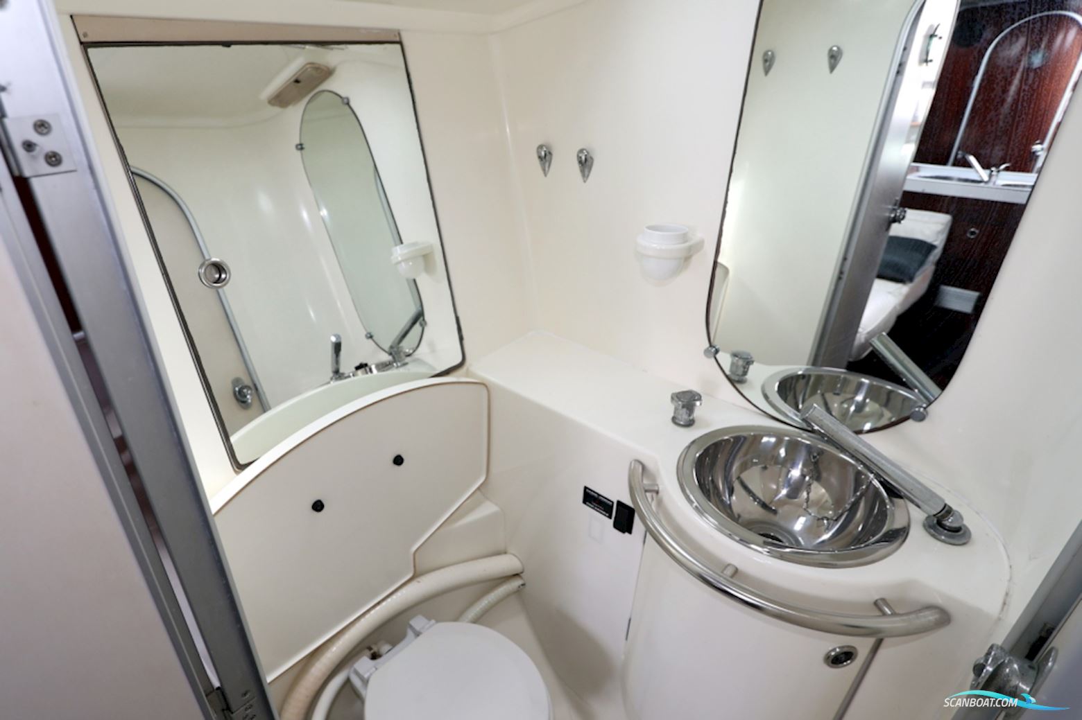 Beneteau 38S5