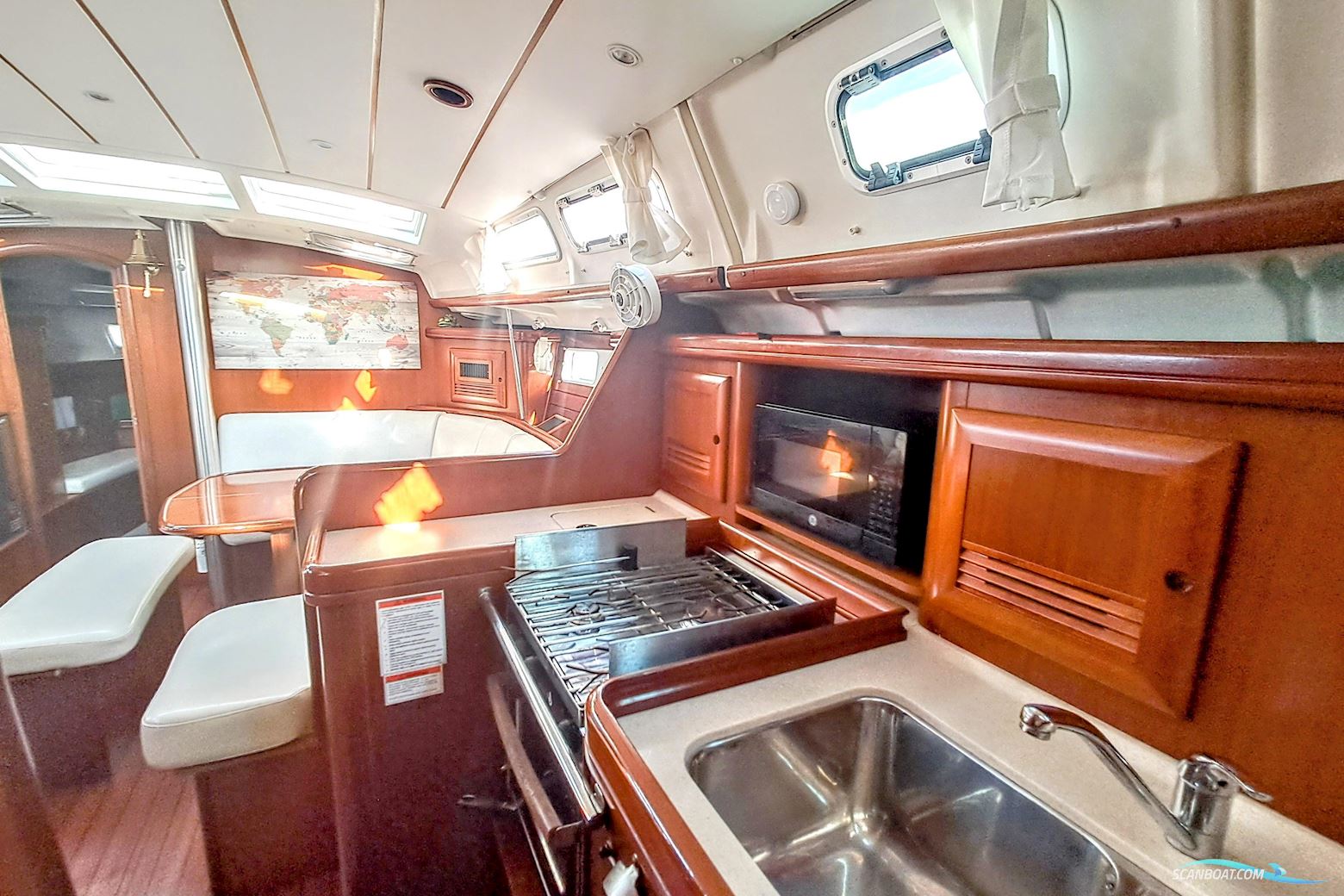Beneteau 423