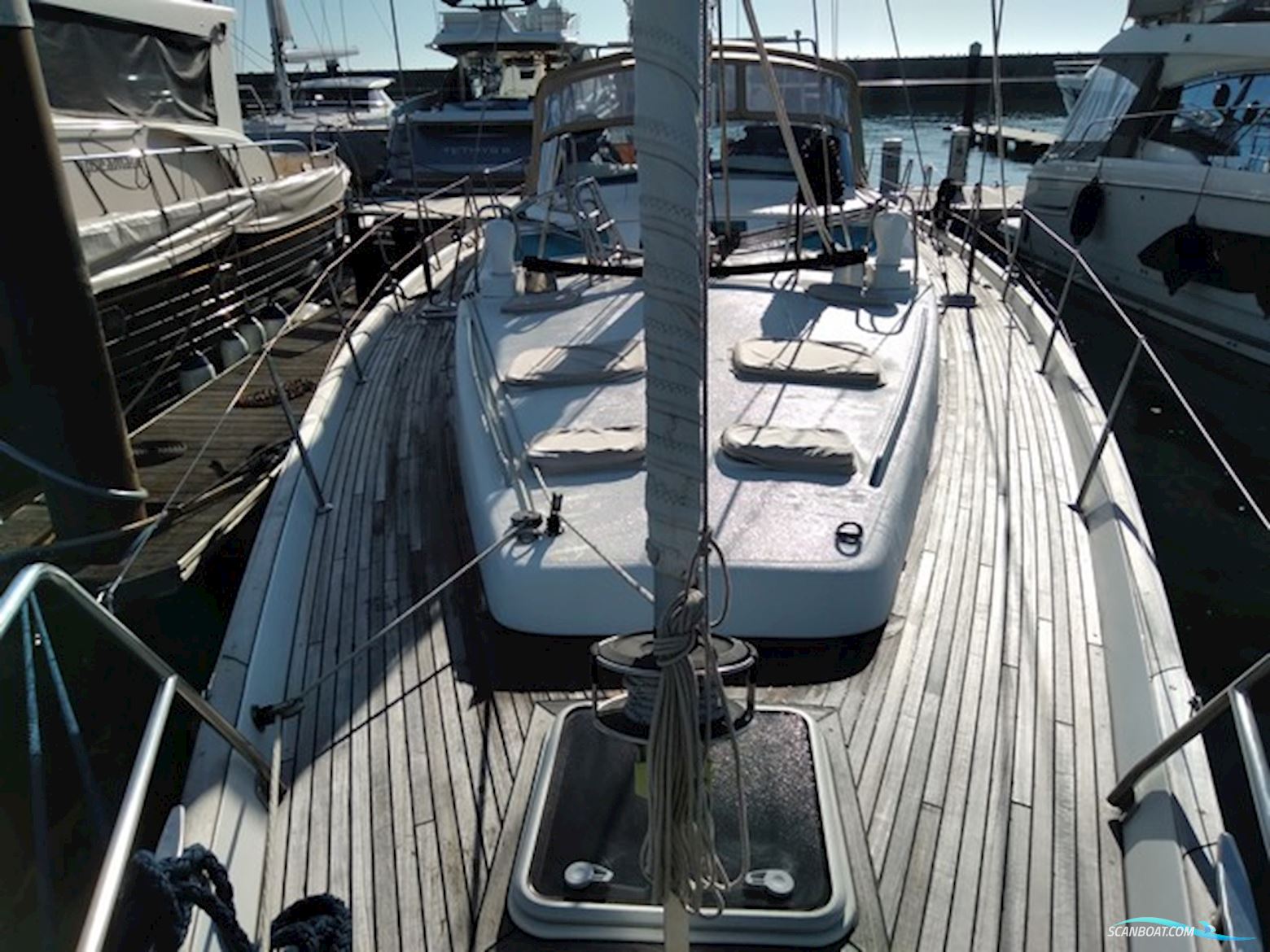 Beneteau 57