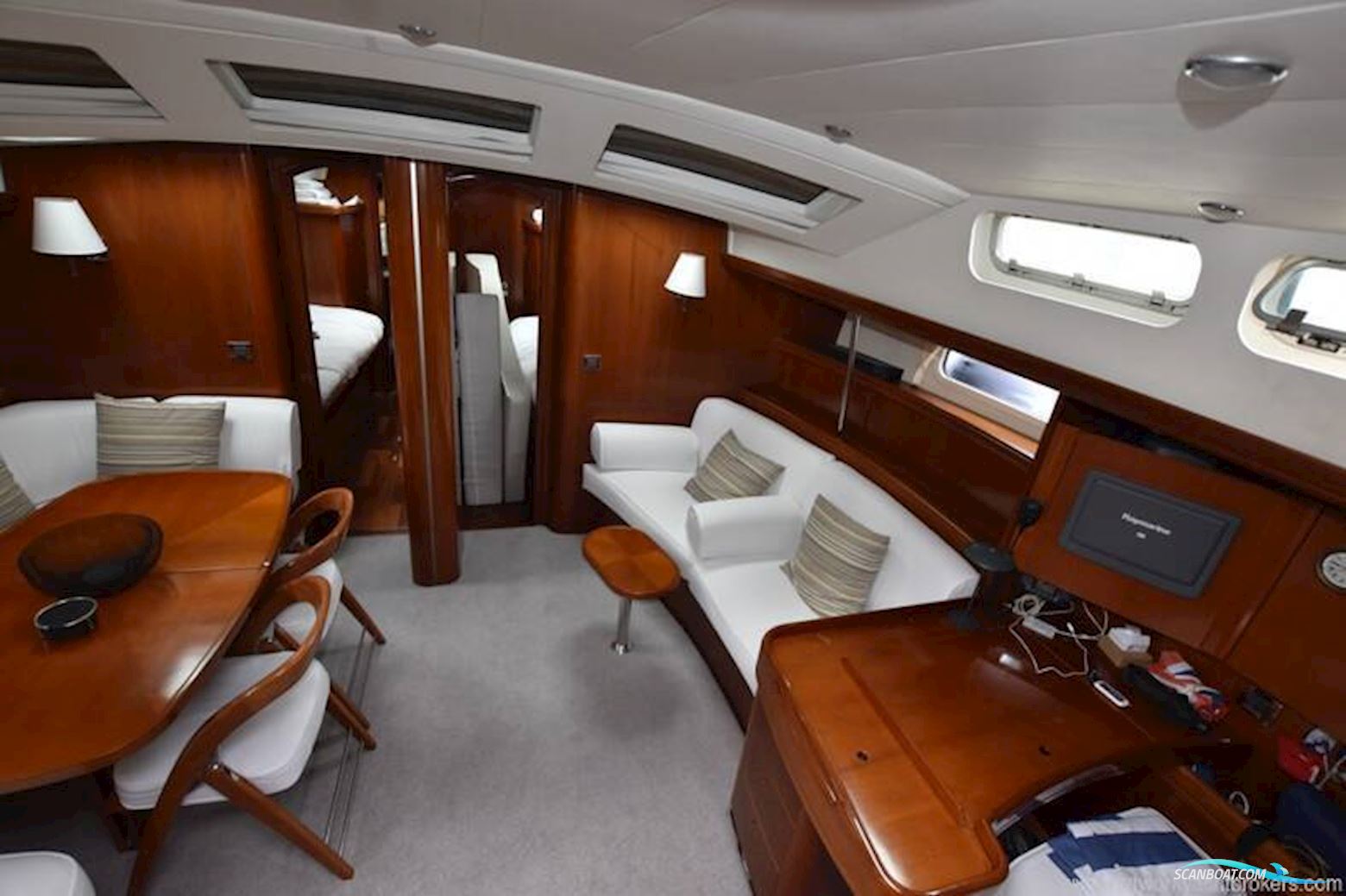 Beneteau 57