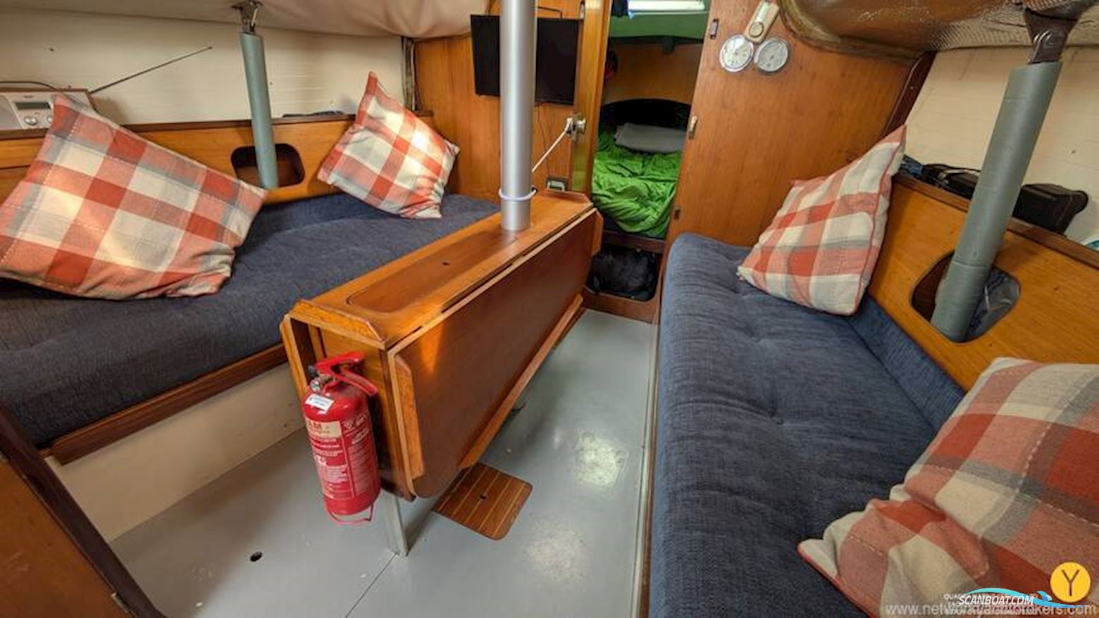 Beneteau Antares 9