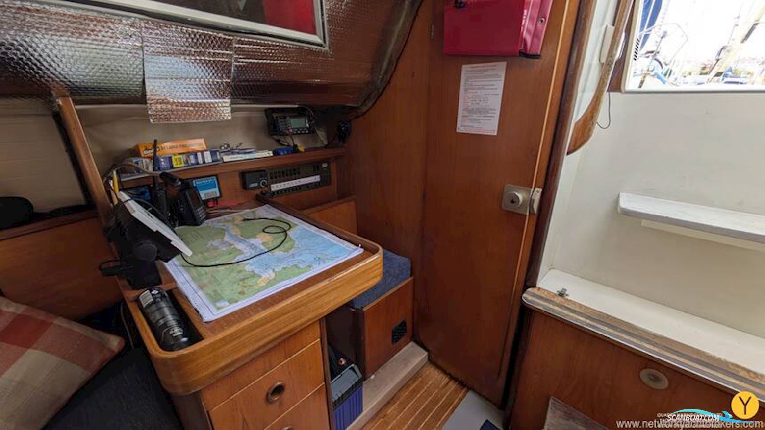 Beneteau Antares 9