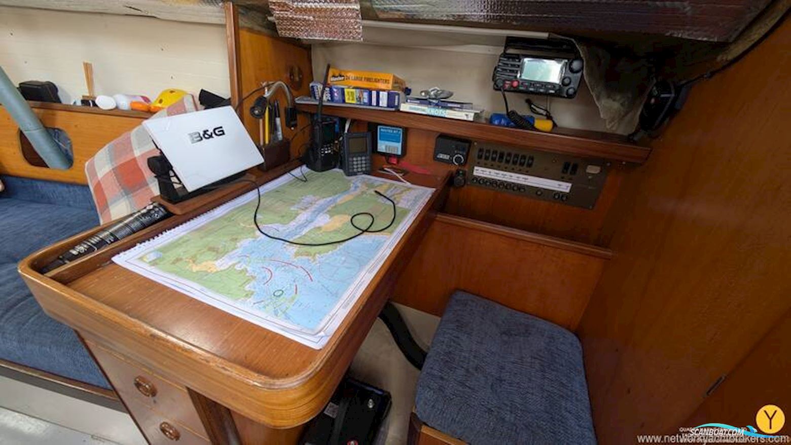 Beneteau Antares 9