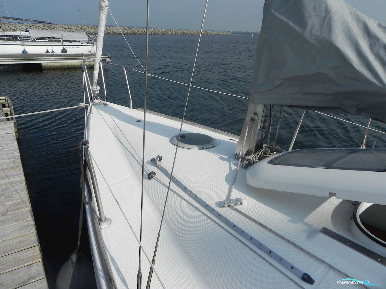 Beneteau First 210
