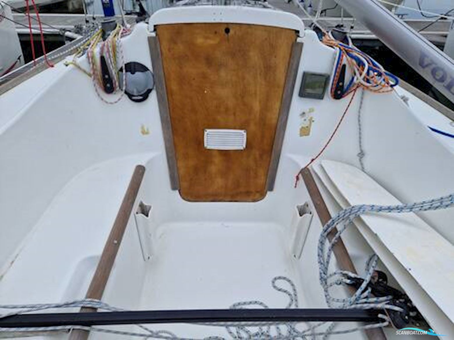 Beneteau First 211