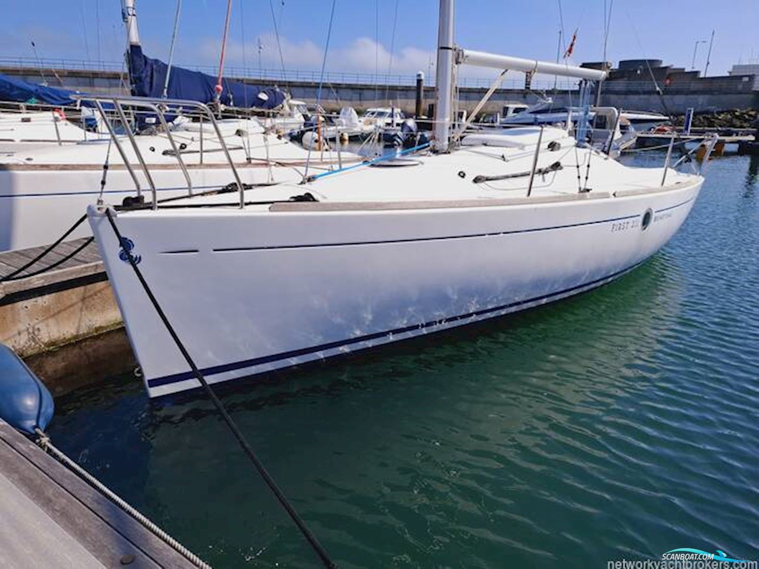 Beneteau first 211