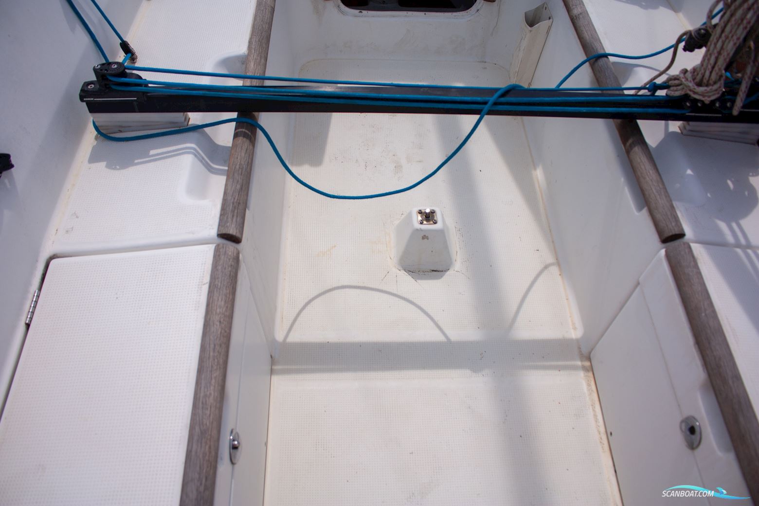 Beneteau First 211