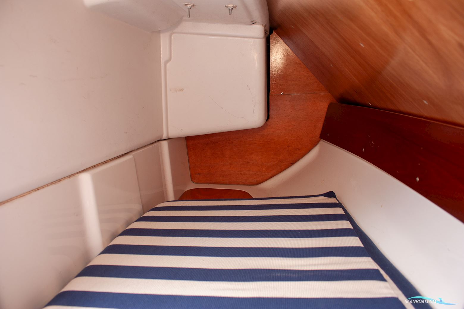Beneteau First 211