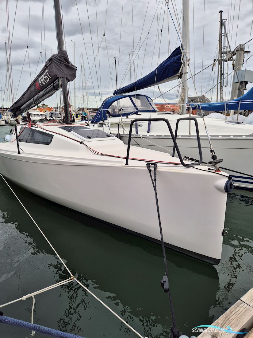 Beneteau First 24 SE - Seascape