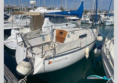 Beneteau First 25 Sejlbåd 1981, med Johnson motor, Frankrig