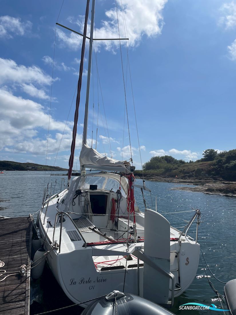 Beneteau First 27.7