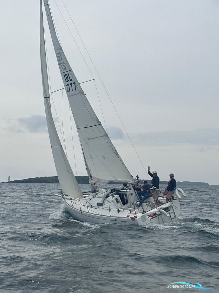 Beneteau First 27.7