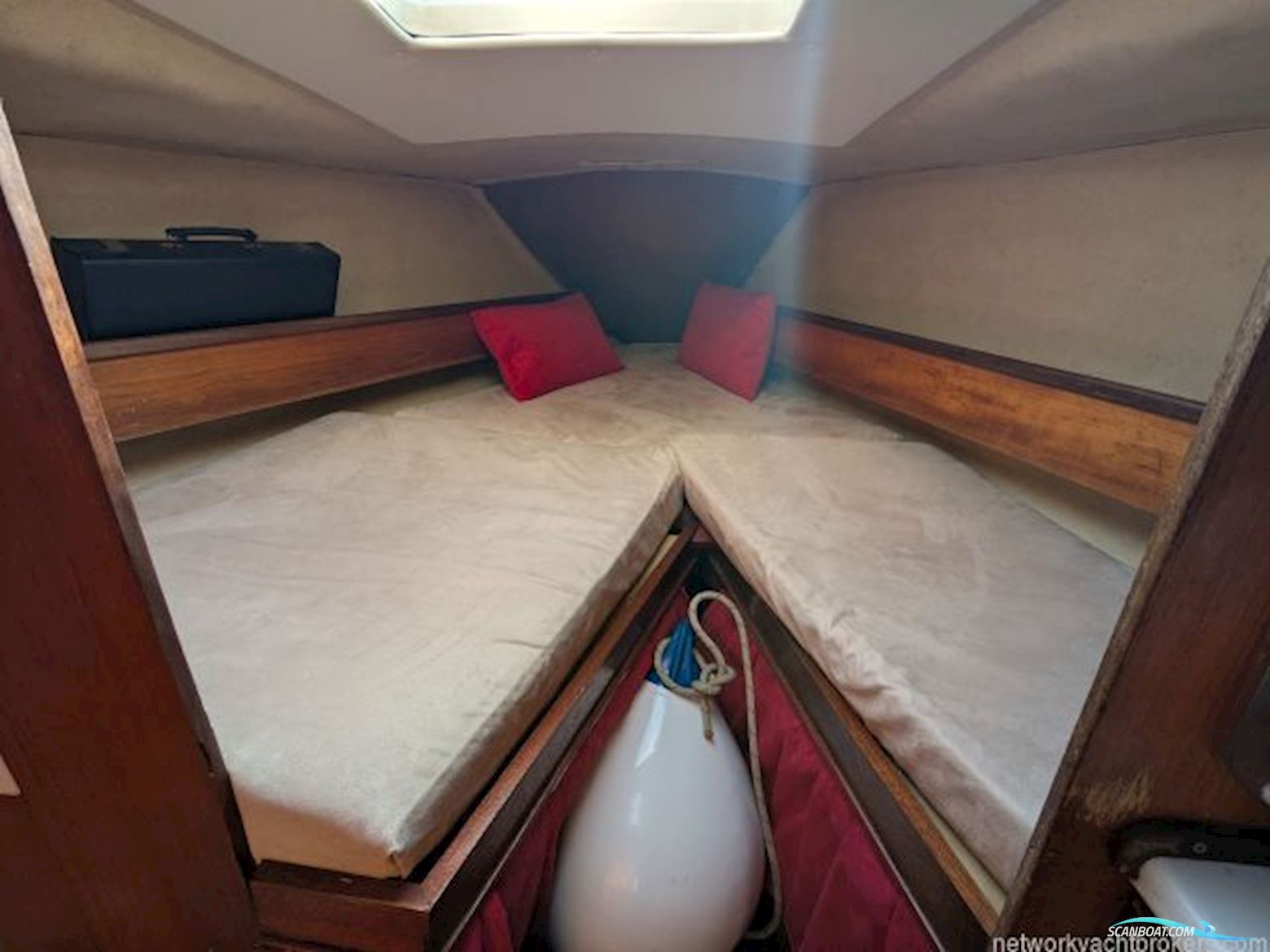 Beneteau First 30