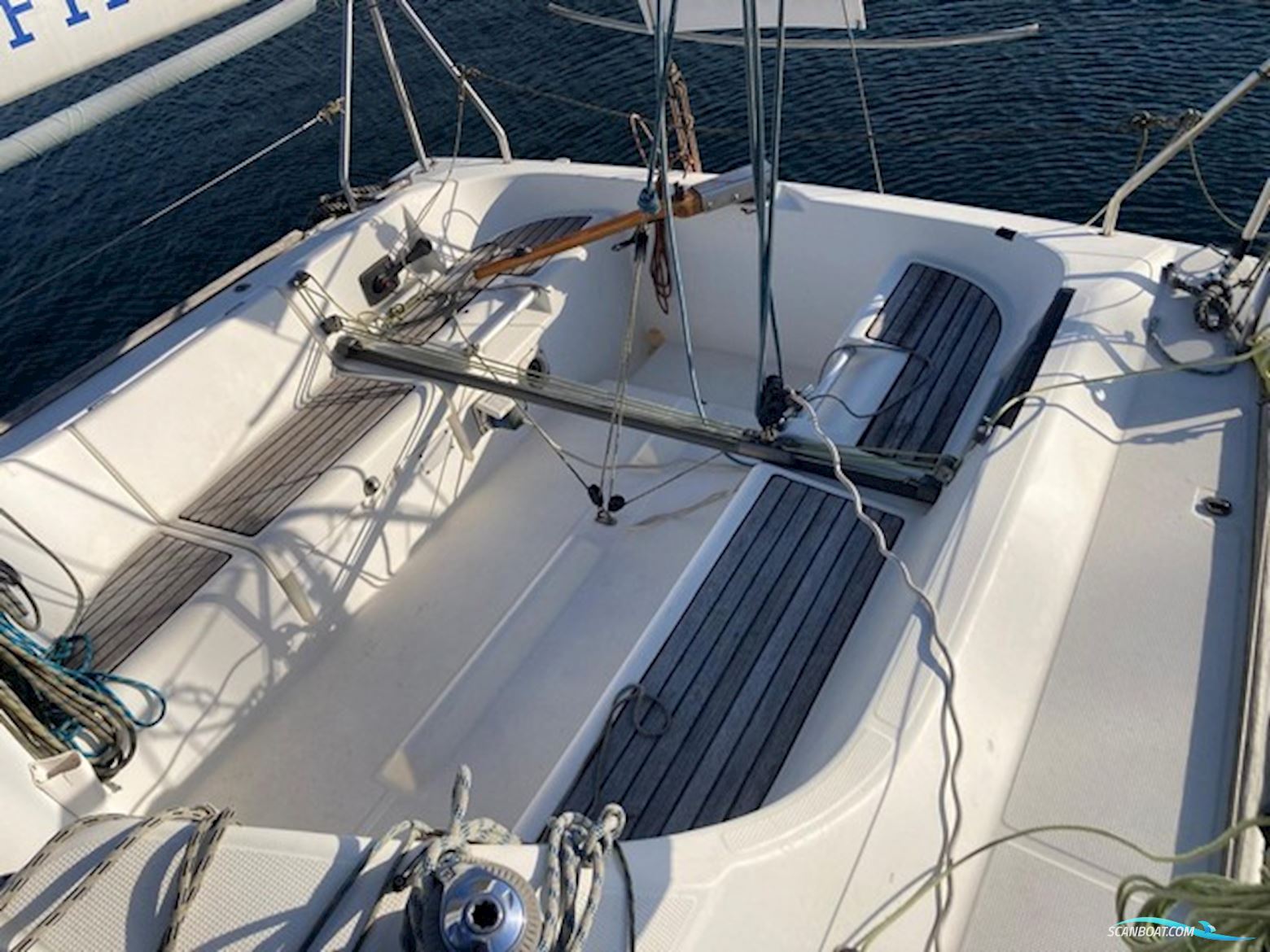 Beneteau First 300