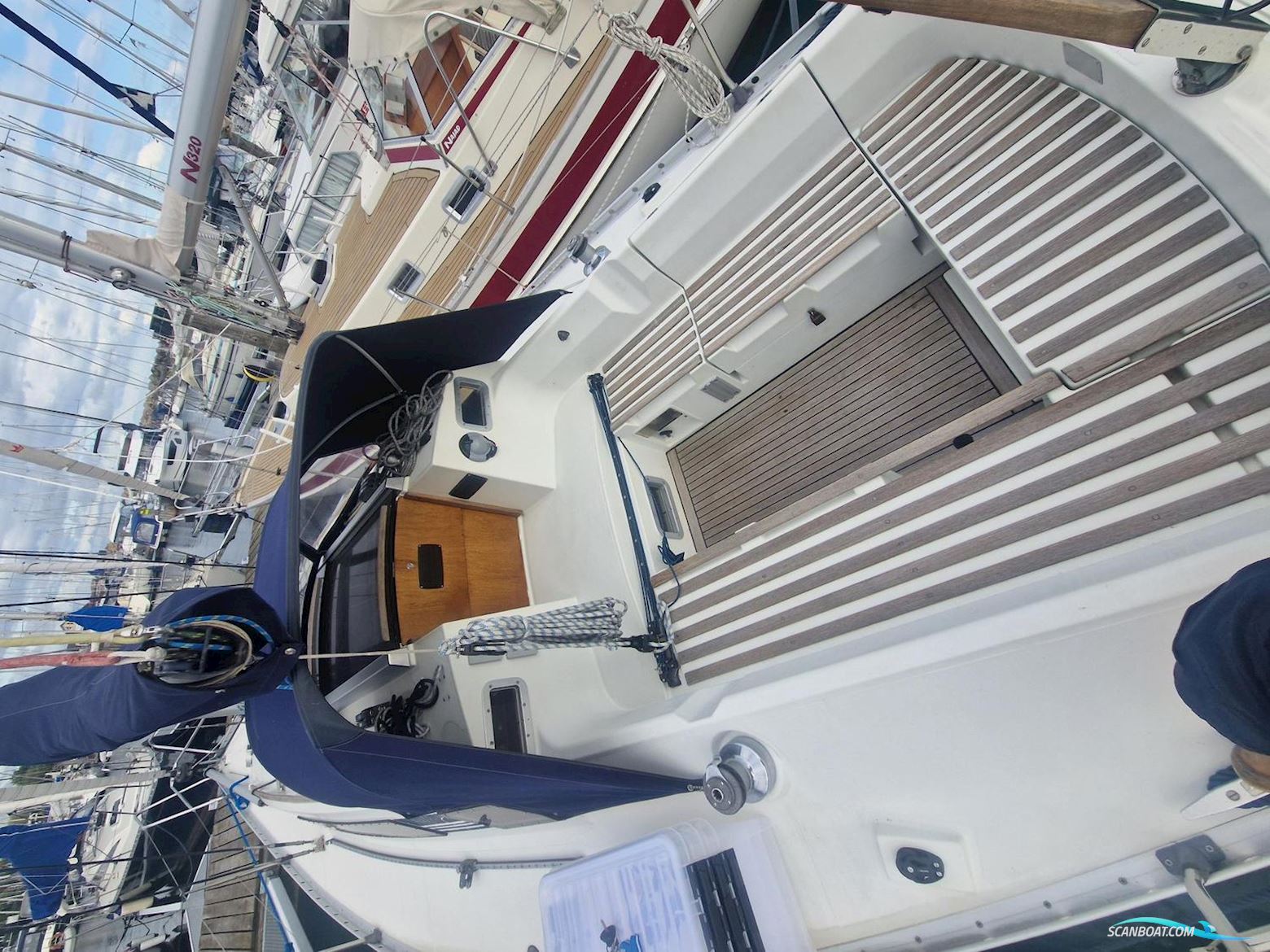 Beneteau First 305