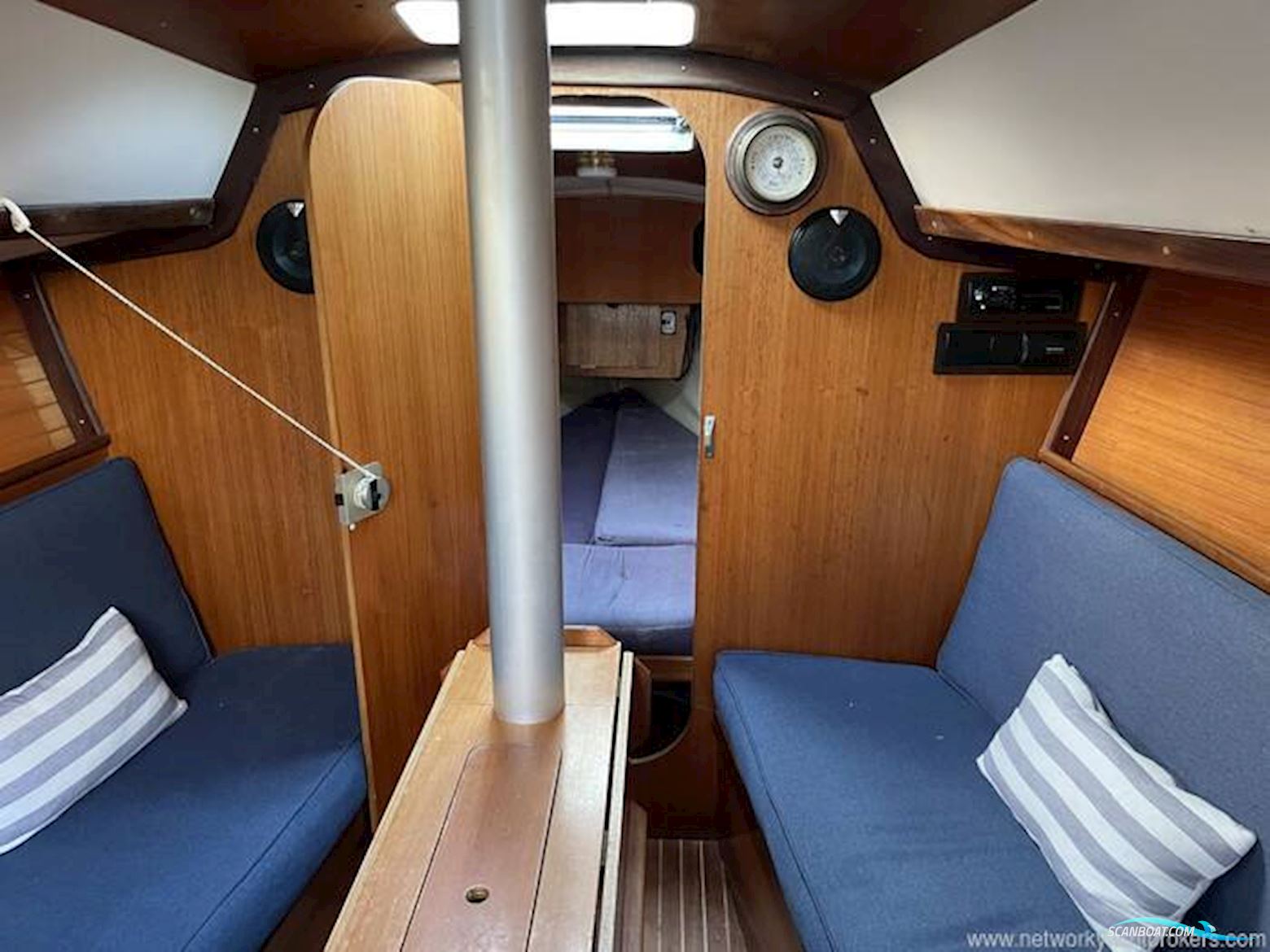 Beneteau First 305