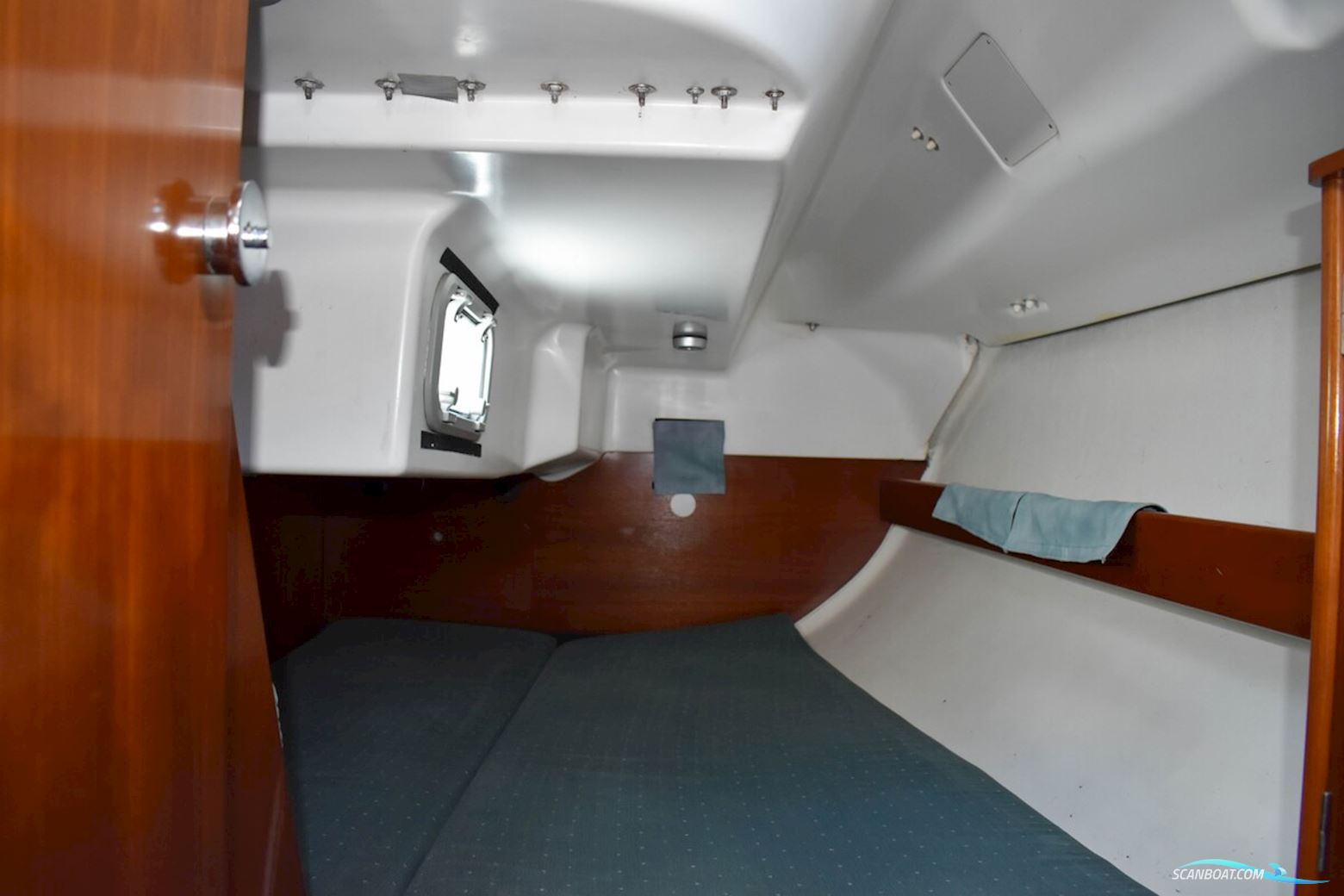 Beneteau First 310