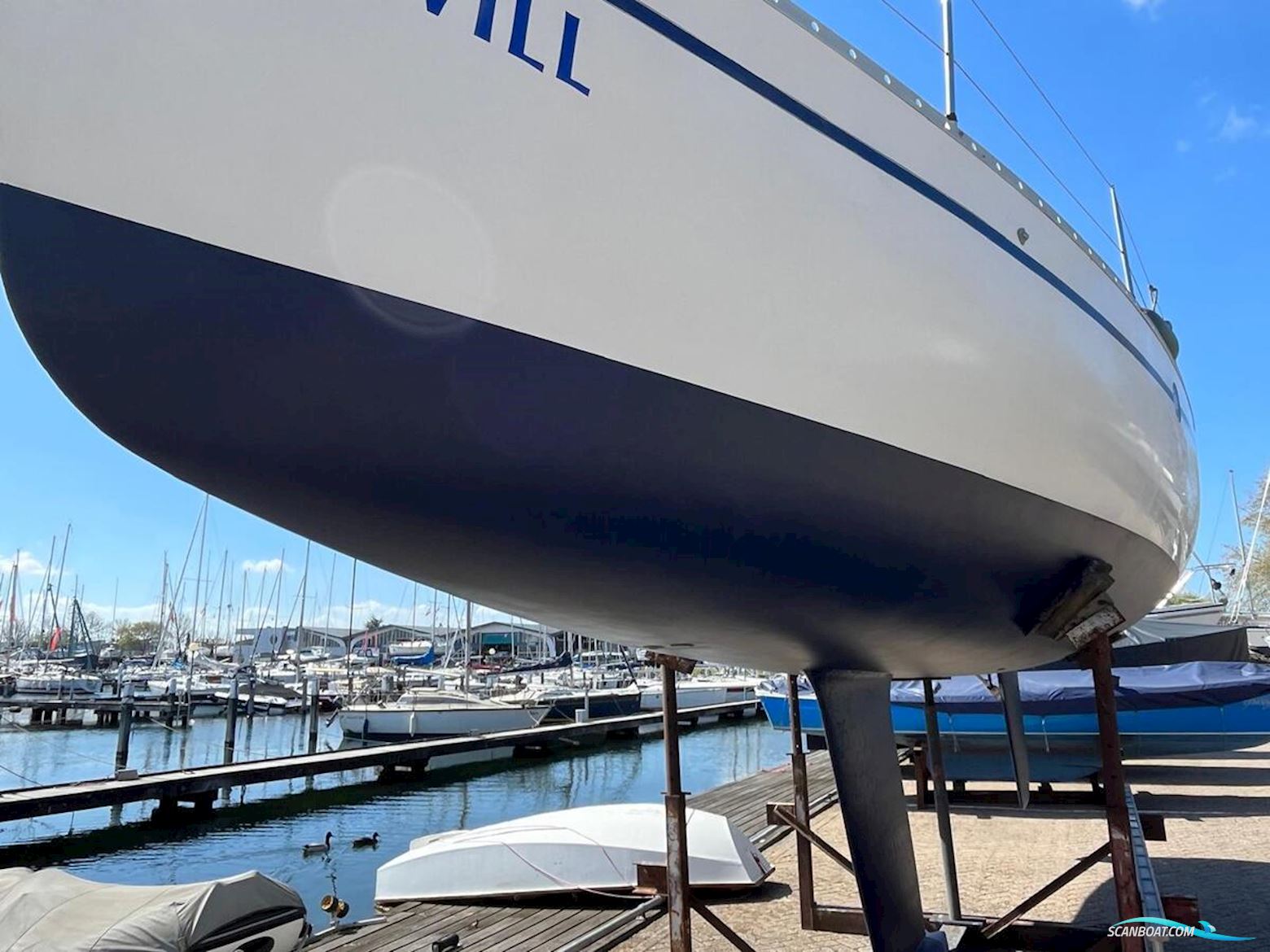 Beneteau First 310