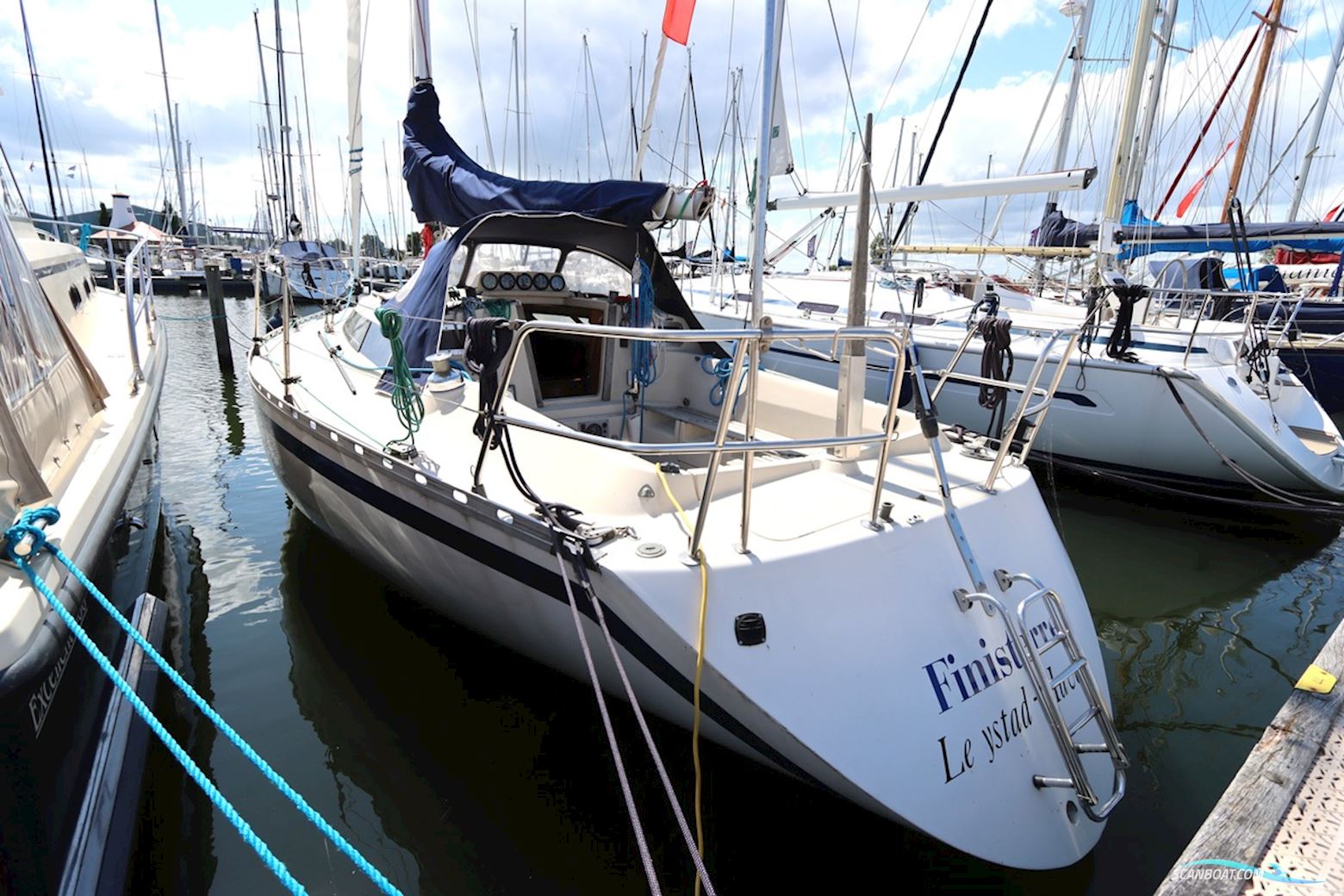 Beneteau First 32
