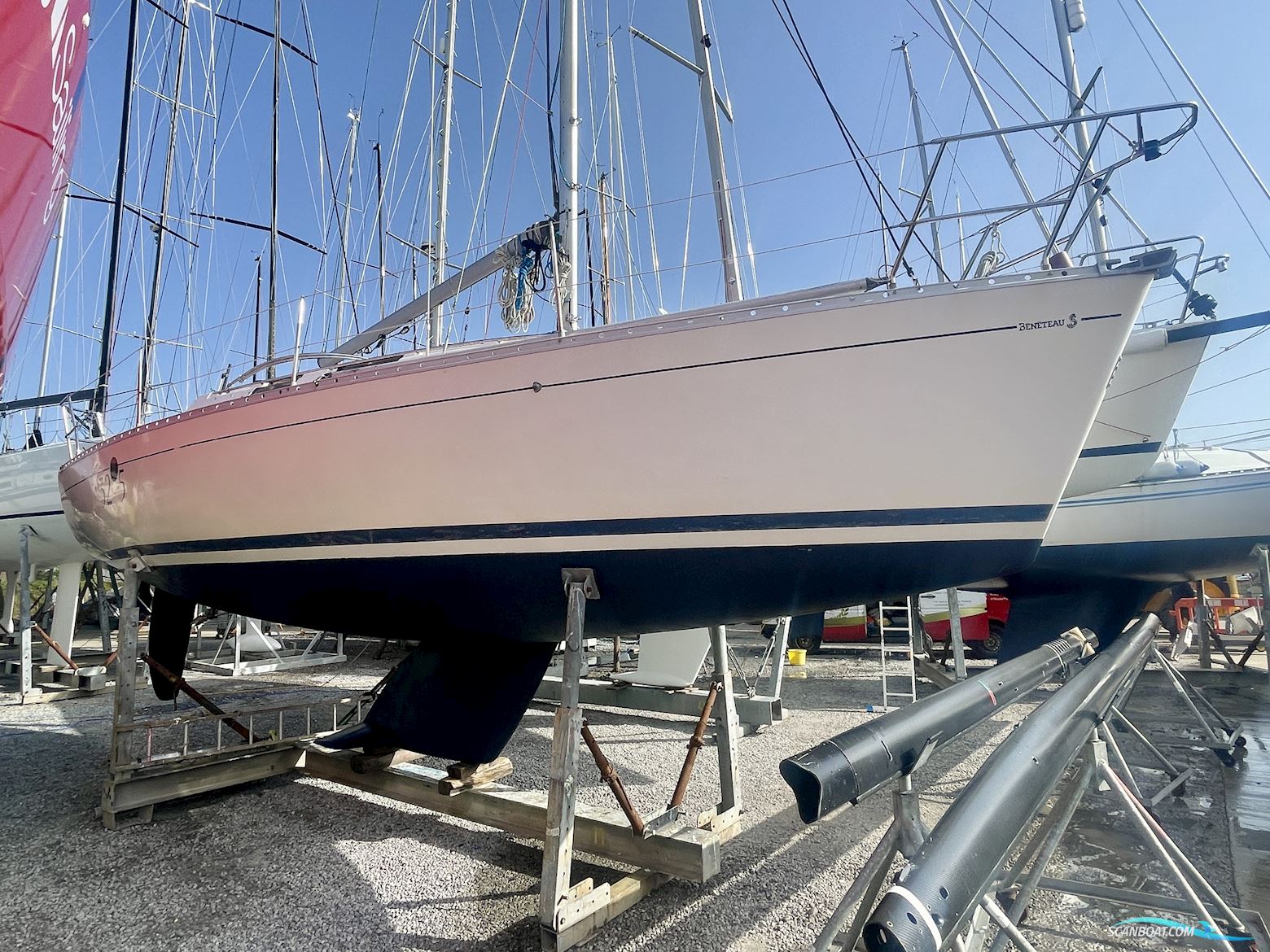 Beneteau First 32s5