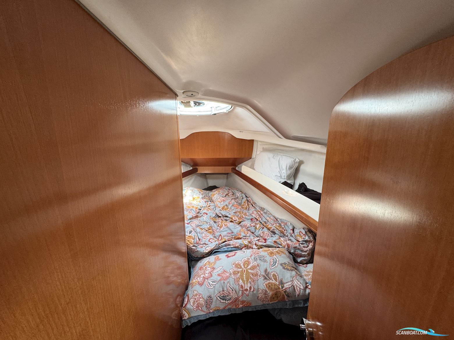 Beneteau First 33.7