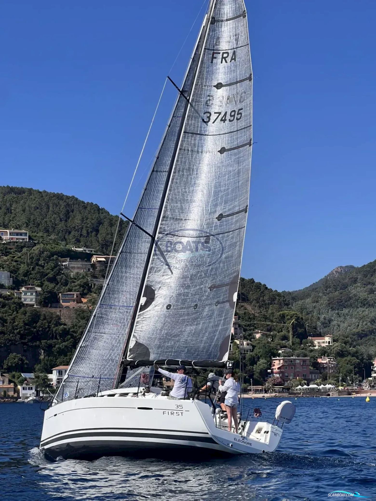 Beneteau FIRST 35