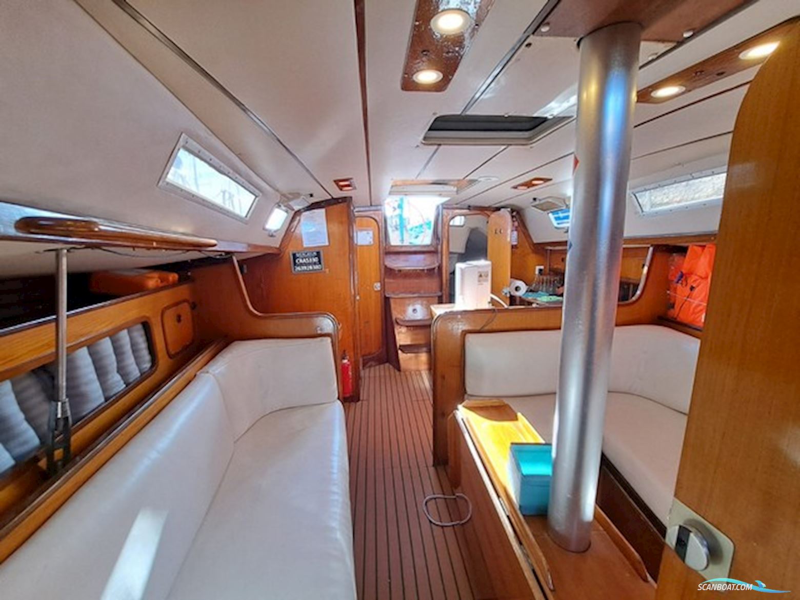 Beneteau First 375