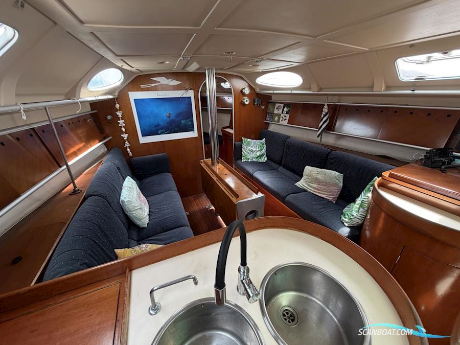 Beneteau First 38s5