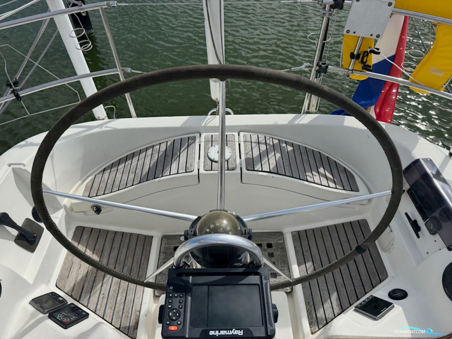 Beneteau First 38s5