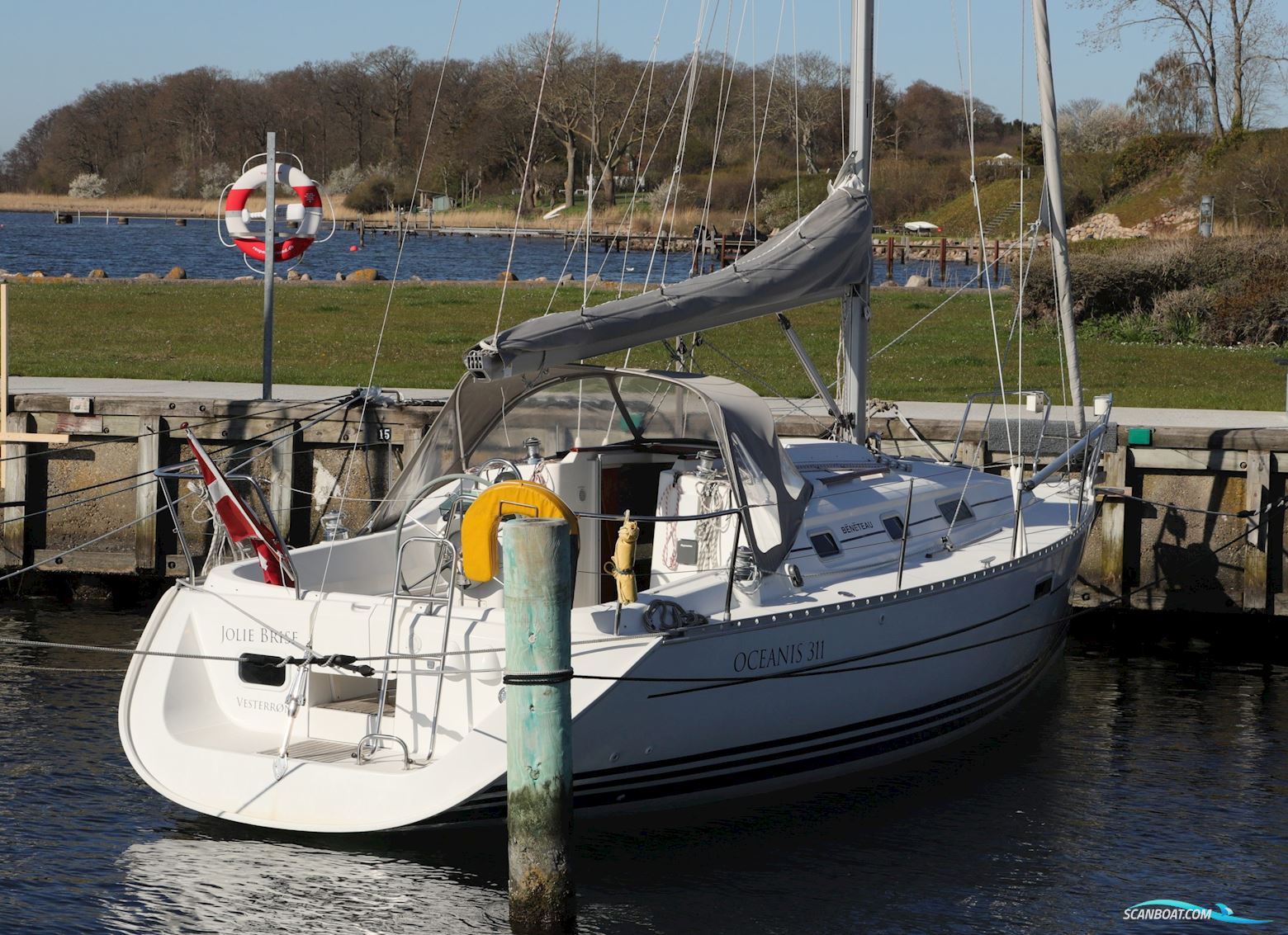 Beneteau Oceanis 311 Clipper