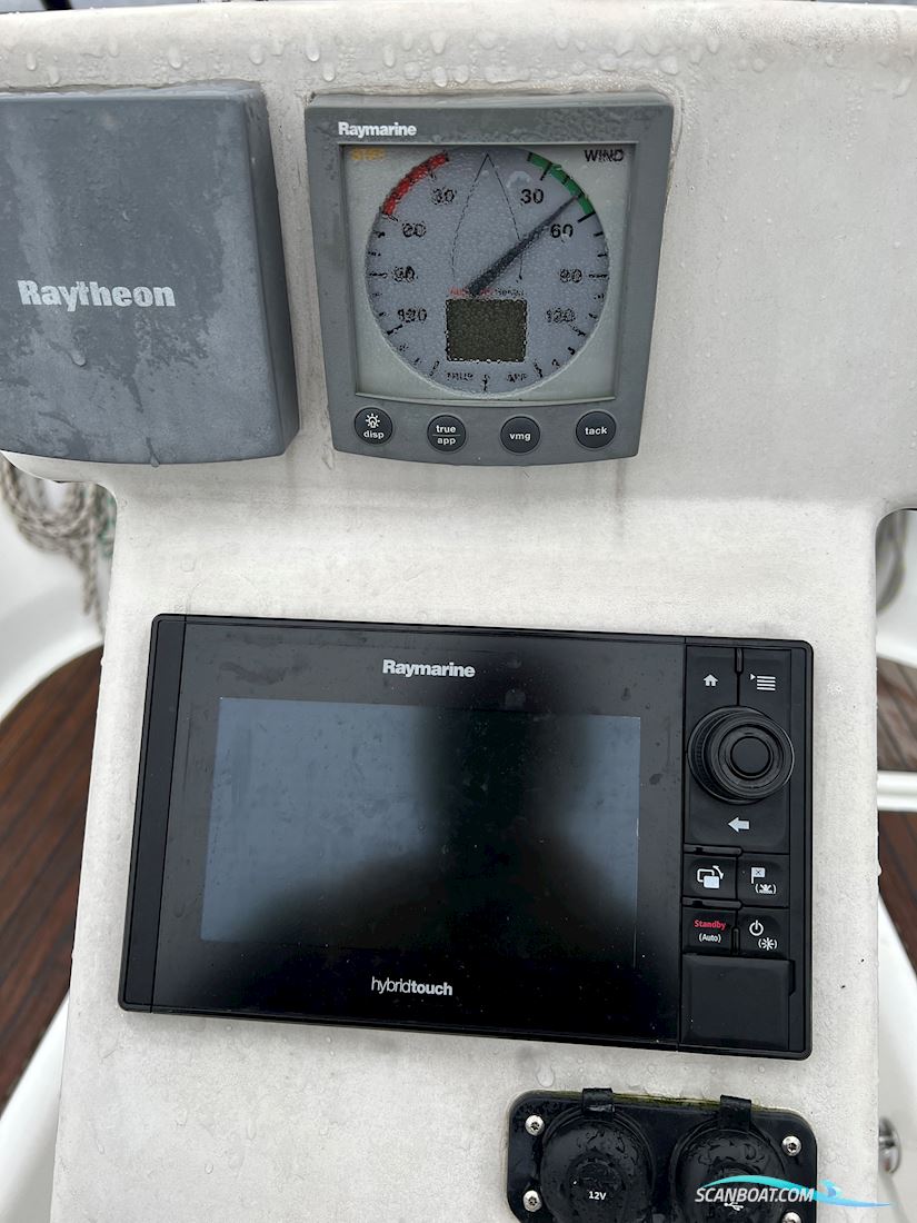 Beneteau Oceanis 323 Clipper