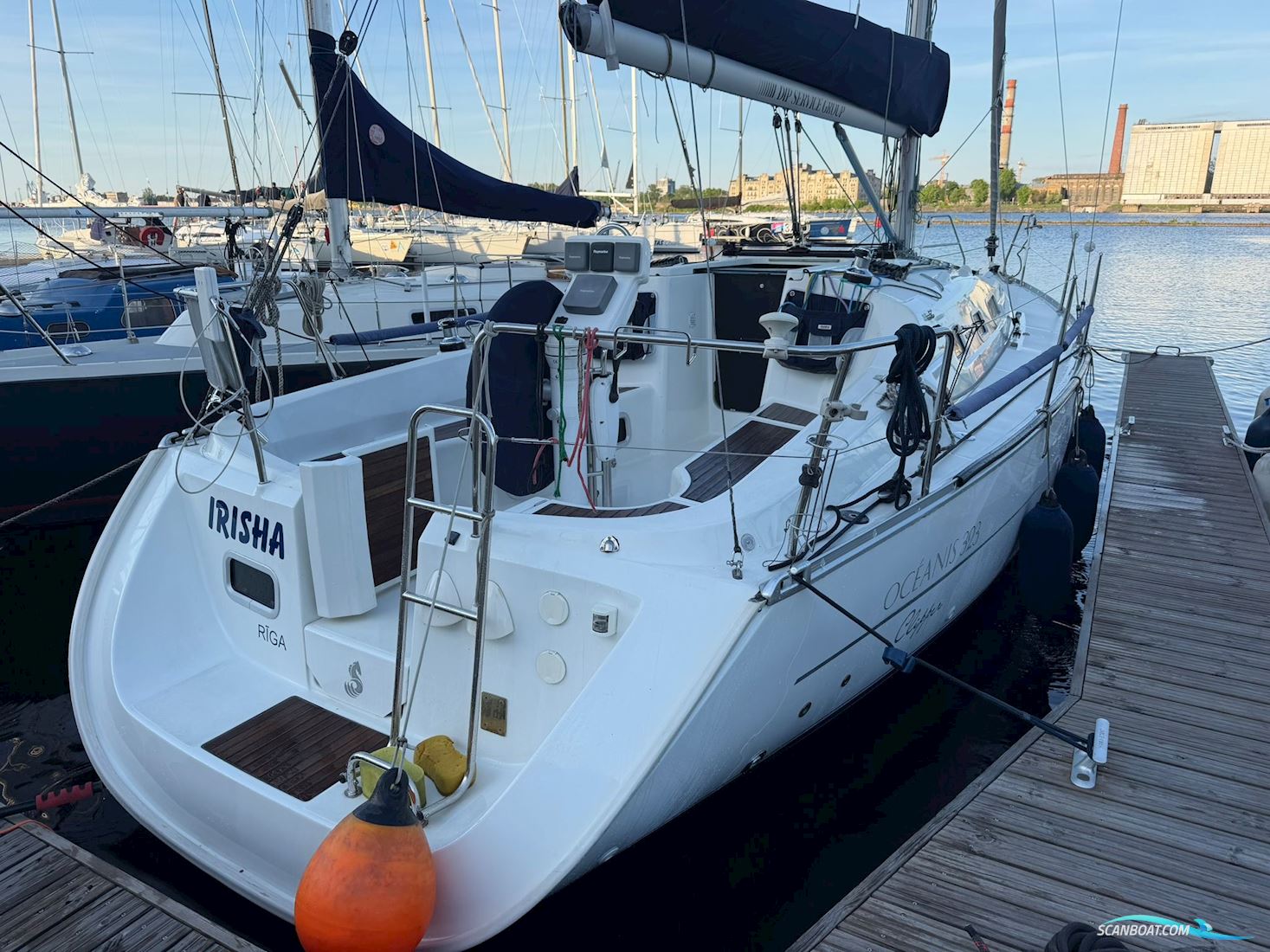 Beneteau Oceanis 323 Clipper Sejlbåd 2006, med Yanmar 3YM20 motor, Letland