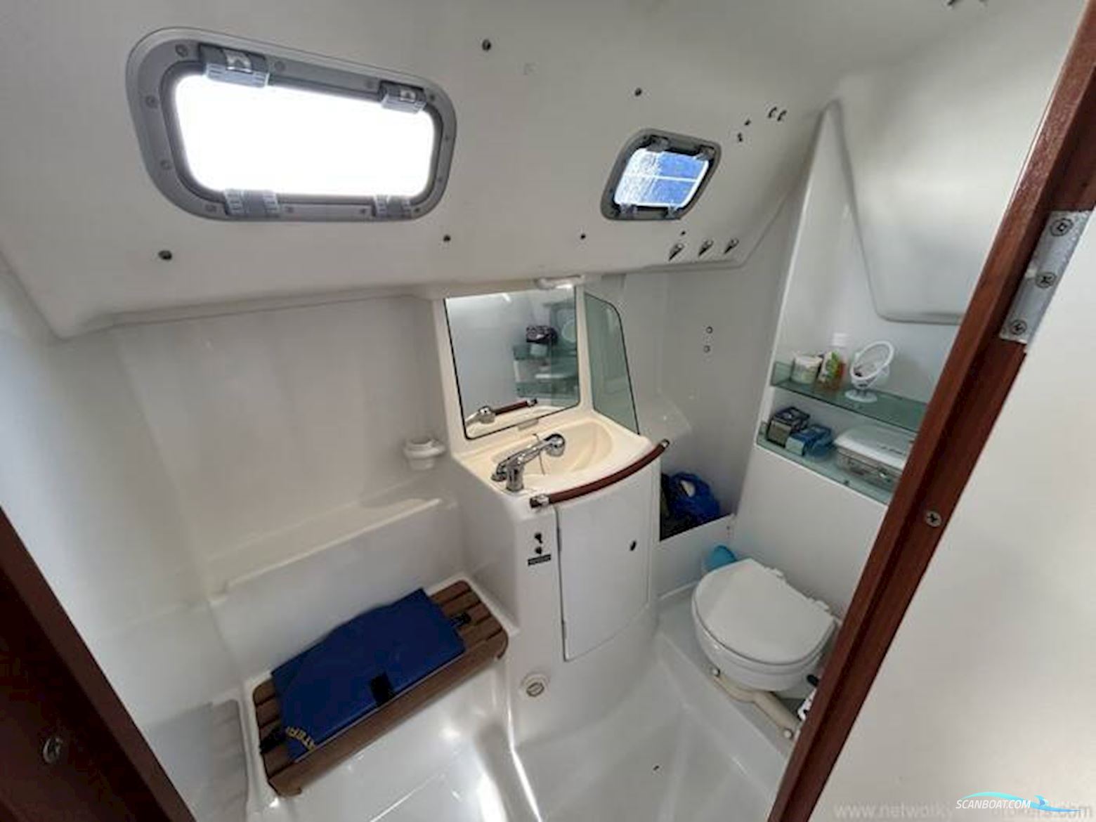 Beneteau Oceanis 323