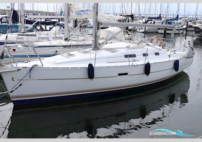 Beneteau Oceanis 323 Sejlbåd 2005, Sverige