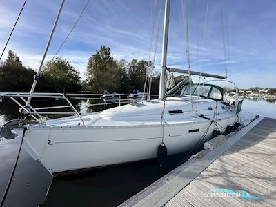 Beneteau Oceanis 331 Clipper Sejlbåd 2000, med Volvo motor, England