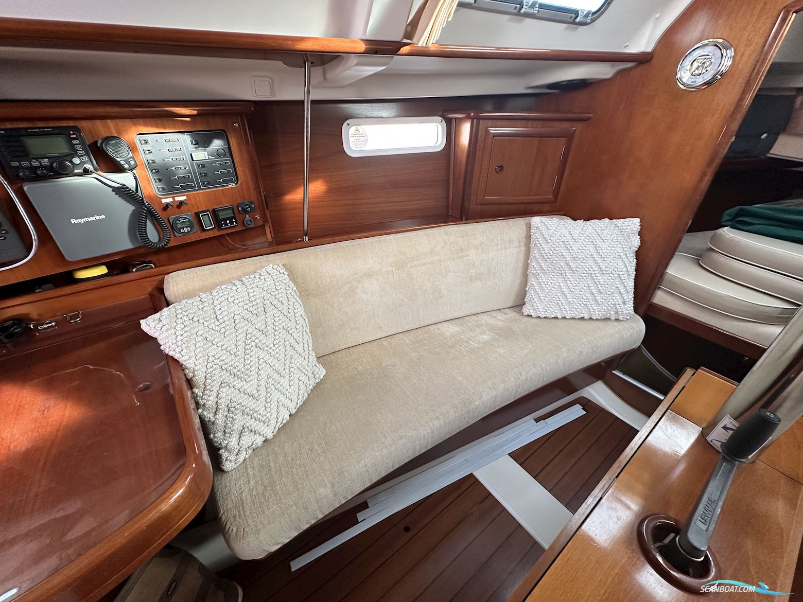 Beneteau Oceanis 331 Clipper