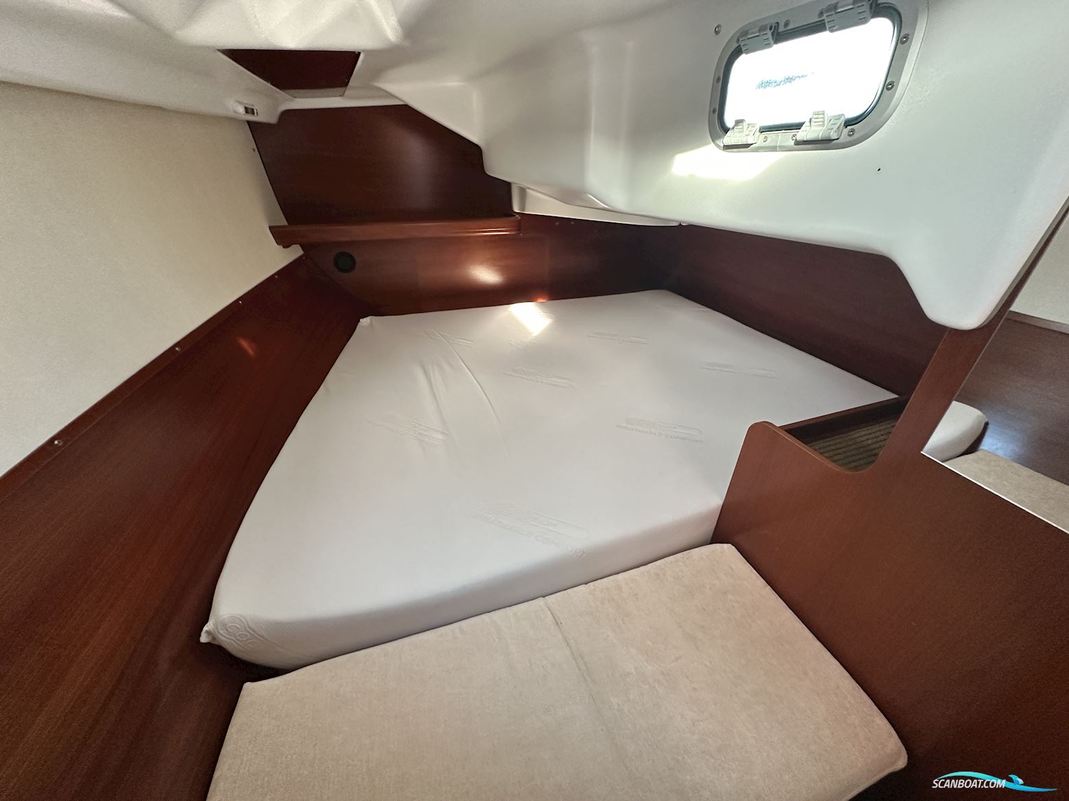 Beneteau Oceanis 331 Clipper
