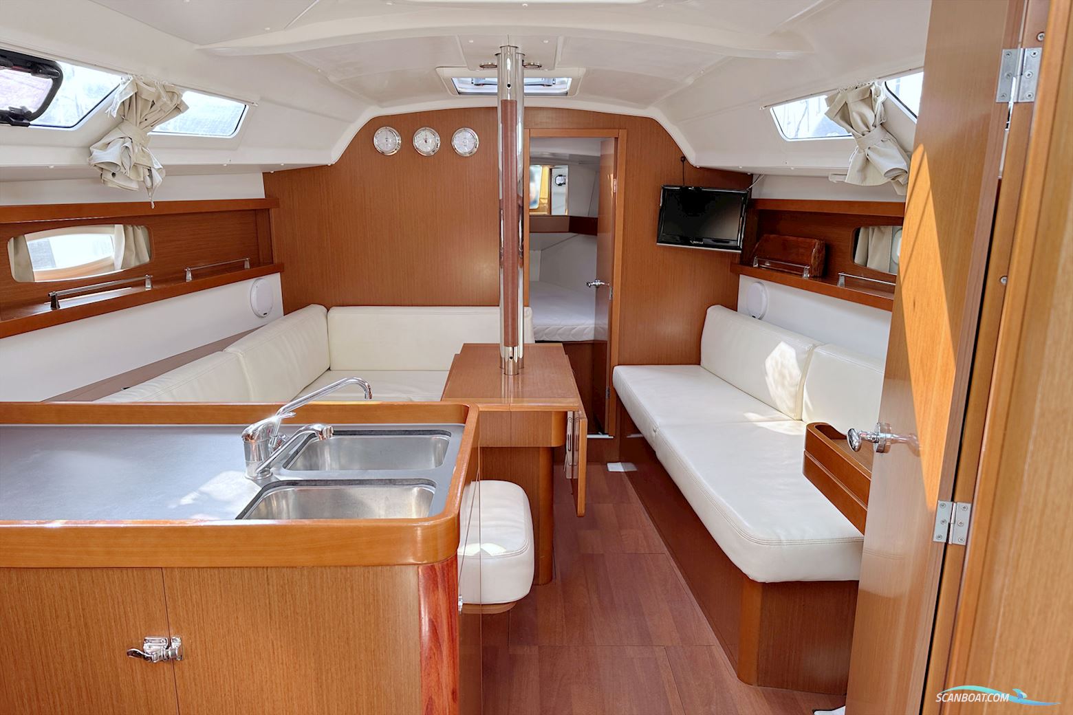 Beneteau Oceanis 34