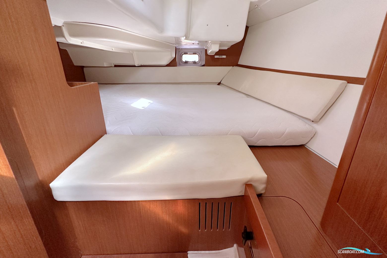 Beneteau Oceanis 34